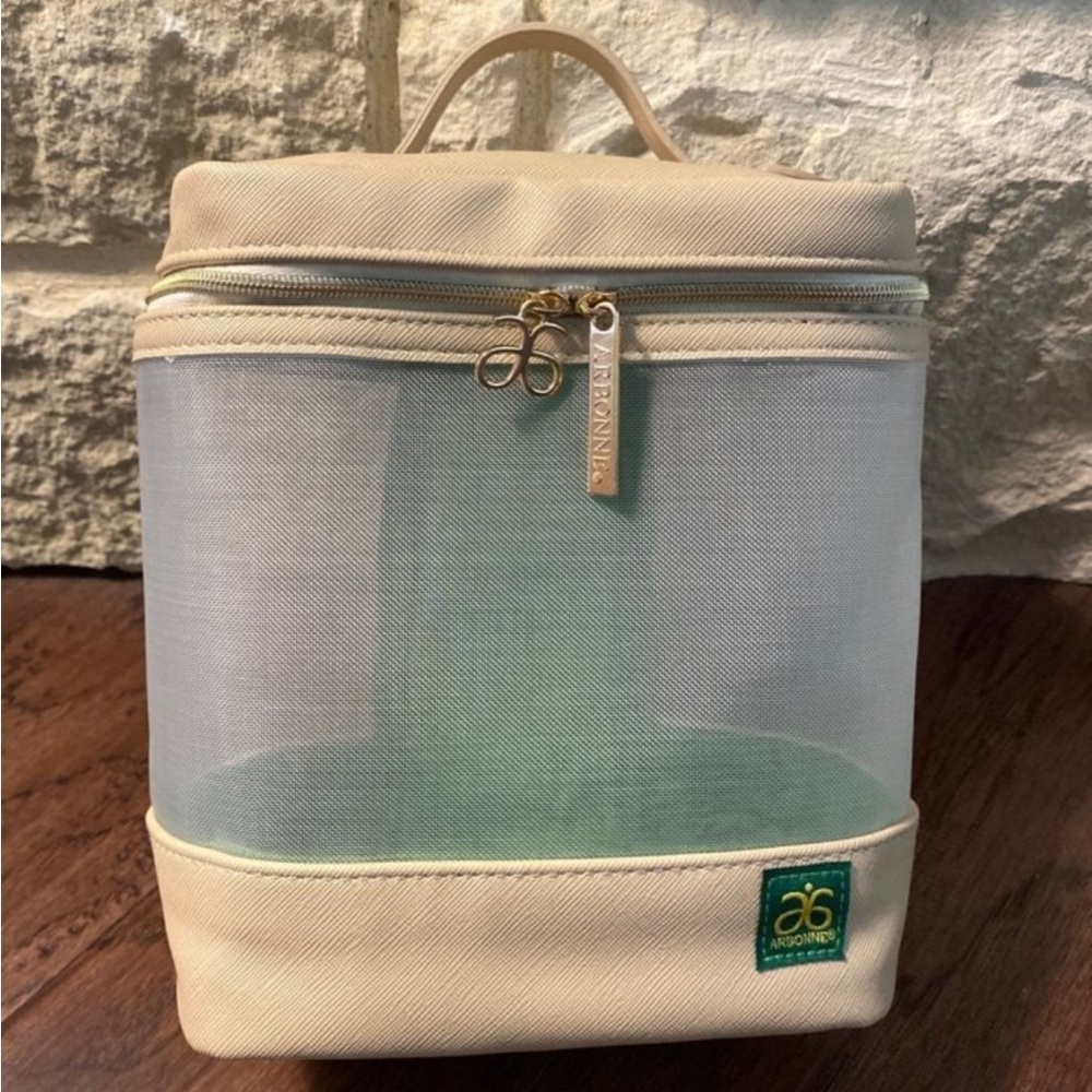 Arbonne Make up bag